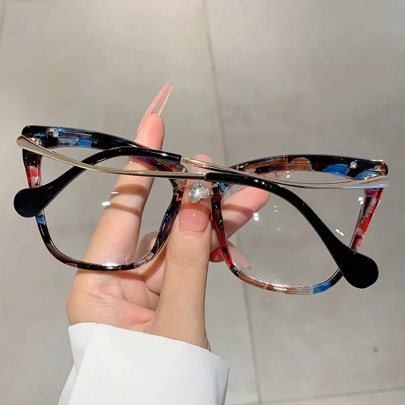 Vintage Fashion Oversized Cat Eye Optical Glasses Frame Women For Female Trendy Glasses Luxury Brand Designer Metal X Eyewear