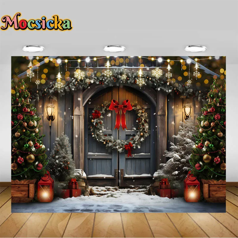 ฤดูหนาวคริสต์มาสการถ่ายภาพฉากหลังพวงหรีดไม้ประตู Street ไฟ Xmas Tree Decor พื้นหลังเด็กภาพครอบครัว