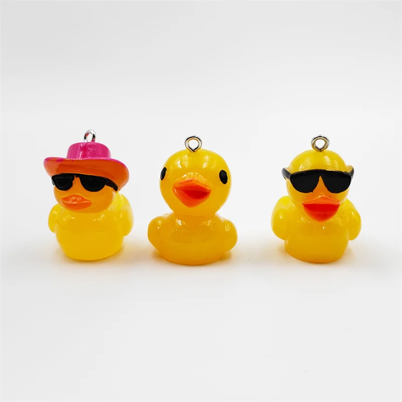New 10pcs Kawaii Hat Sunglasses Little Yellow Duck Charms Cute Resin Animals Pendant For Women Keychain DIY Jewelry Accessories