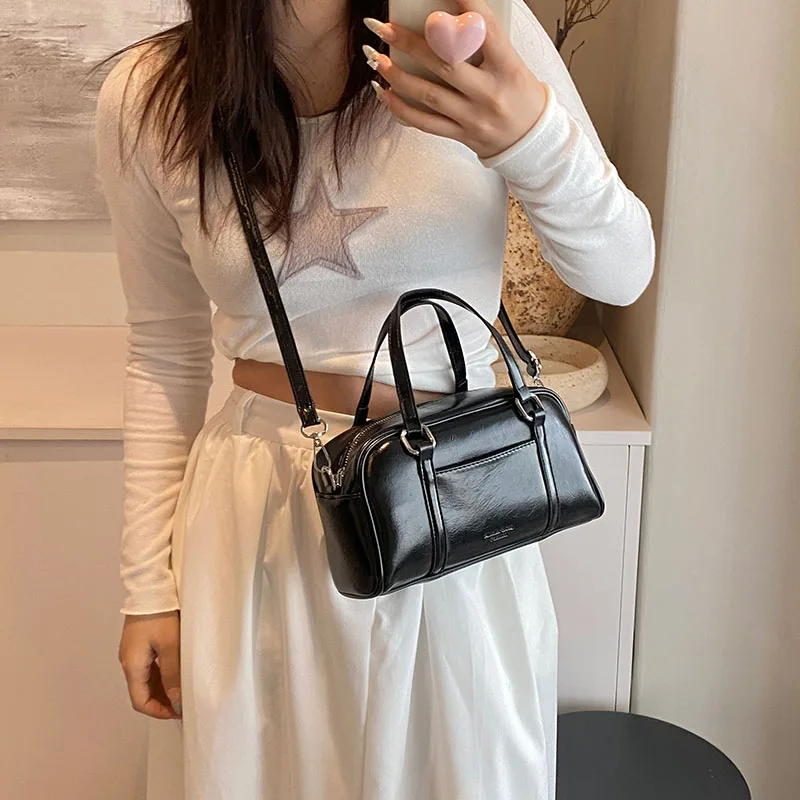 Design Small PU Leather Short Handle Shoulder Bag For Women 2024 Korean Fashion Handbags Females Simple Silver Crossbody Bags