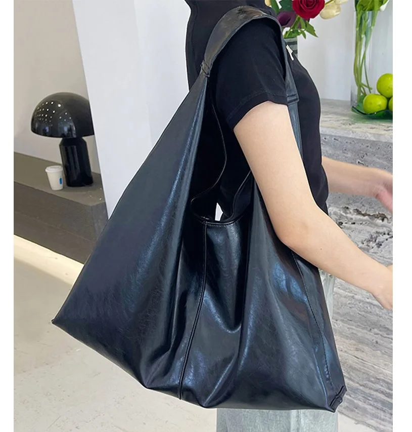 Fashion Silver Women shoulder bag Large brand design ladies Hobos handbags PU Leather Big Totes Commuting female Armpit bag bols