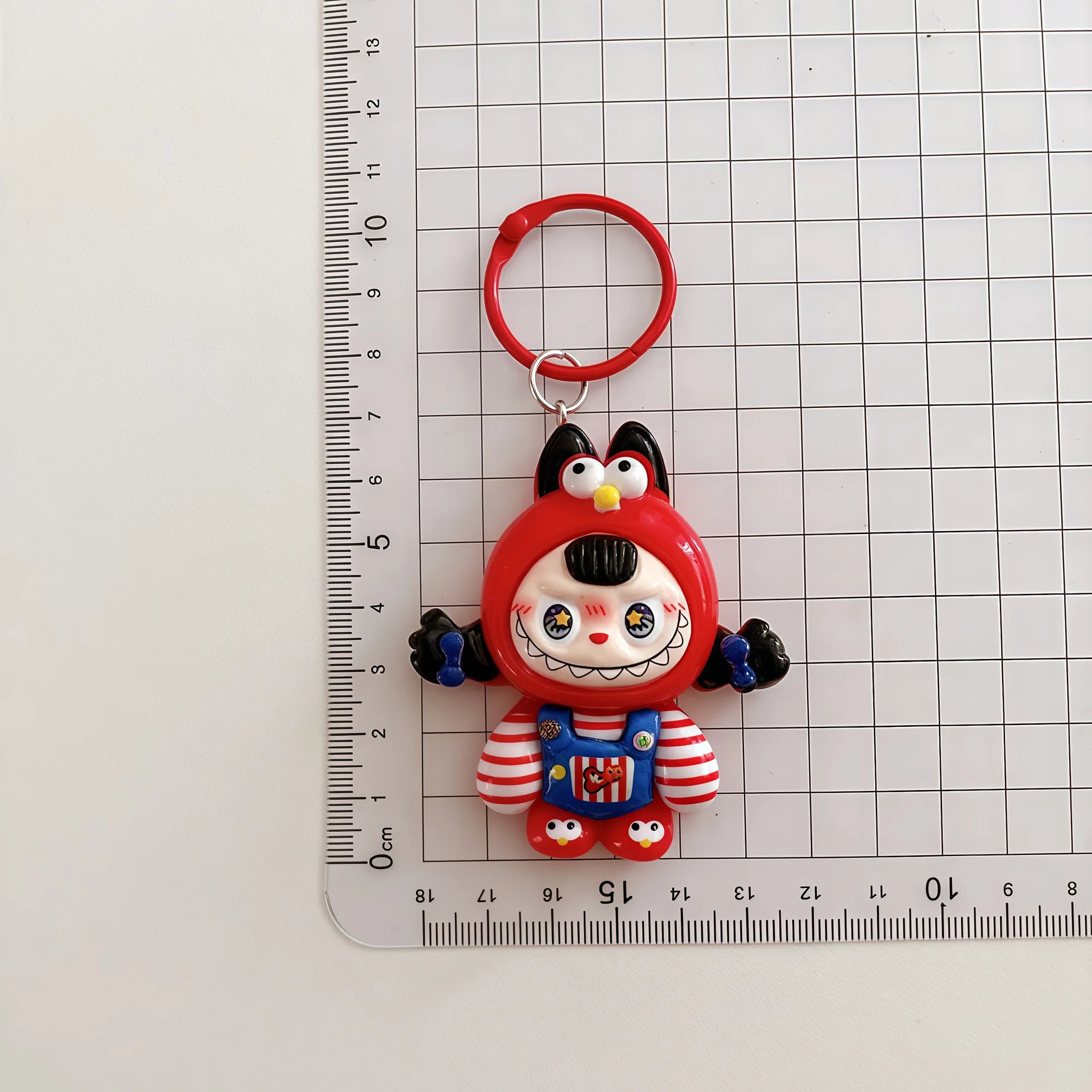 Niedliche und super Cartoon-Blindbox-Puppen, Schlüsselanhänger, Anhänger, Taschen, Anhänger und Accessoires