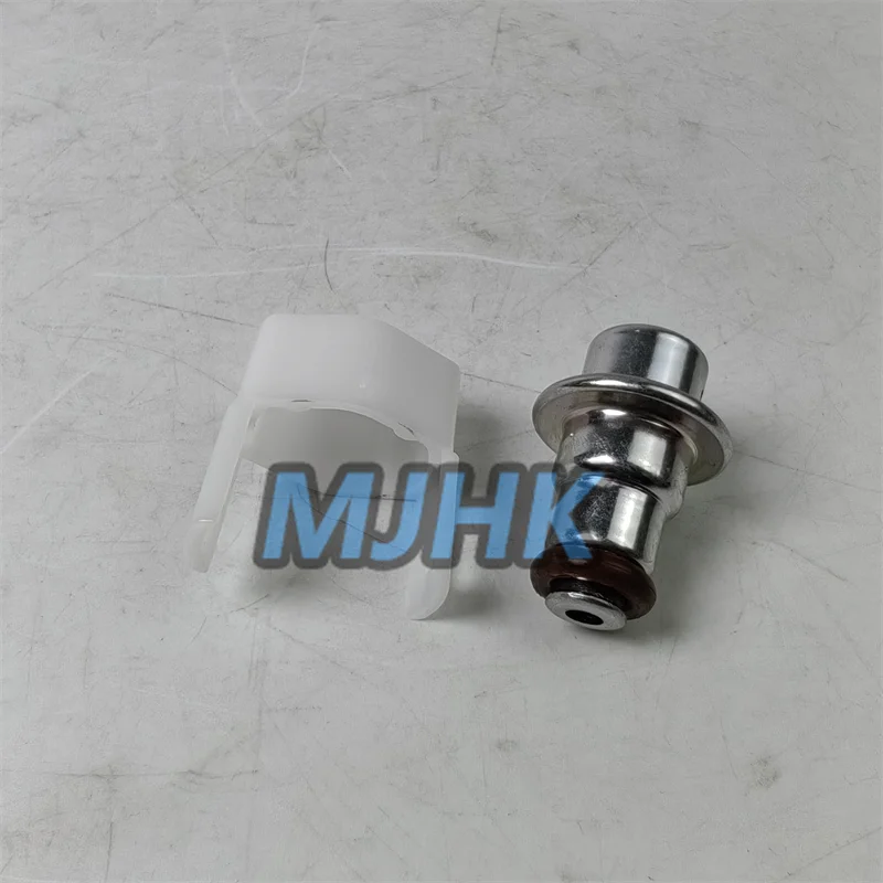 Fuel Pressure Regulator Valve For Yamaha Yzf R6 R6R R1 08-10 Yamaha YZF FZ6 FZ6S FZS6 FZ6N XJ6N FJR 1300 PAT-4CB 4C8-13907-00 01