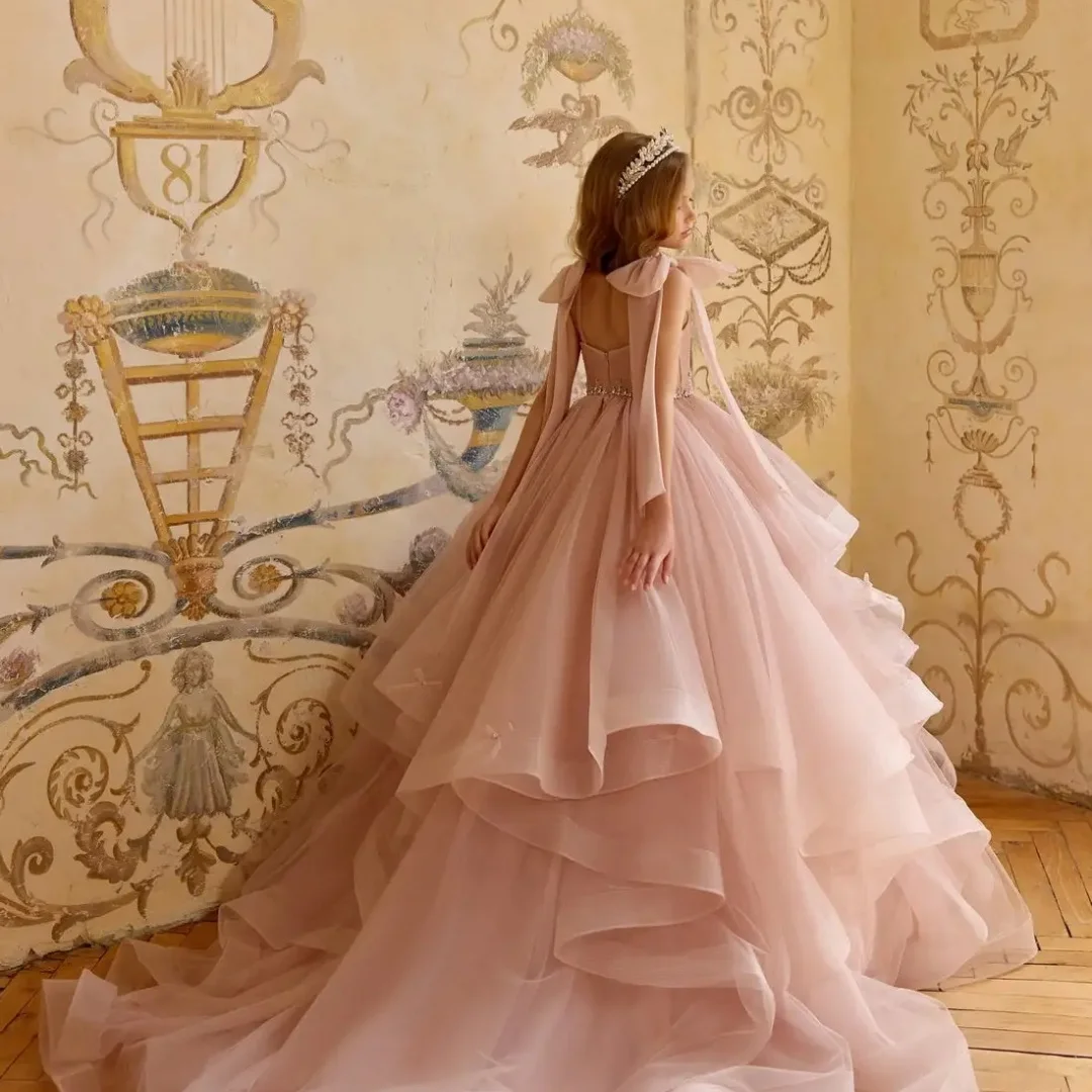 ชุดเดรสเด็กผู้หญิงสำหรับงานแต่งงานแบบวินเทจสีชมพูแต่งลูกไม้สีขาว แขนยาว ประดับดอกไม้ สำหรับพิธีศีลมหาสนิทครั้งแรก