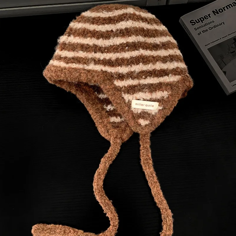 Retro-Streifenmuster, Ohrenschutz, Fliegermützen für Herbst und Winter, Nischenartikel, warme und flauschige Strickmütze für Damen, Beanie-Mützen. – Detail 3