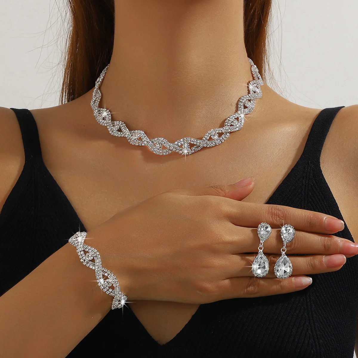 All-copper luxury imported rhinestone super beautiful necklace, earrings, bracelet set, bridal jewelry wholesale