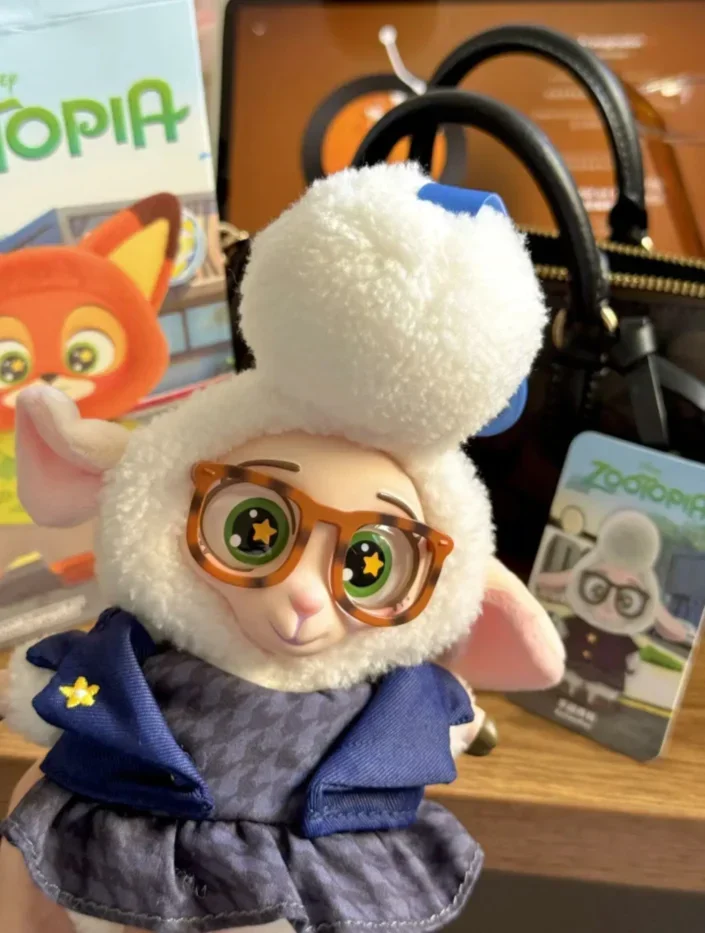 متوفر في المخزون الأصلي Miniso Zootopia جودي نيك الشكل صندوق أعمى نموذج حلية الكرتون لطيف نيك الشكل اللعب جمع دمية هدايا طفل