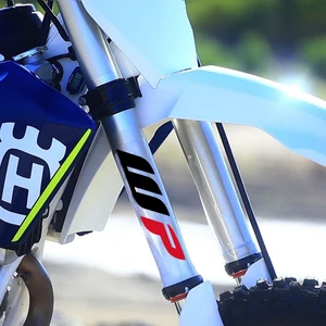 Vinyl Art Motocross Add, Yamaha, Honda, Suzuki, KTM, Kawasaki, Benelli, KYB, WP, Suspension, Shwa, Dekoration, 2pcs 12 Hauptverkaufs -Suspensionsausstellungen - №11