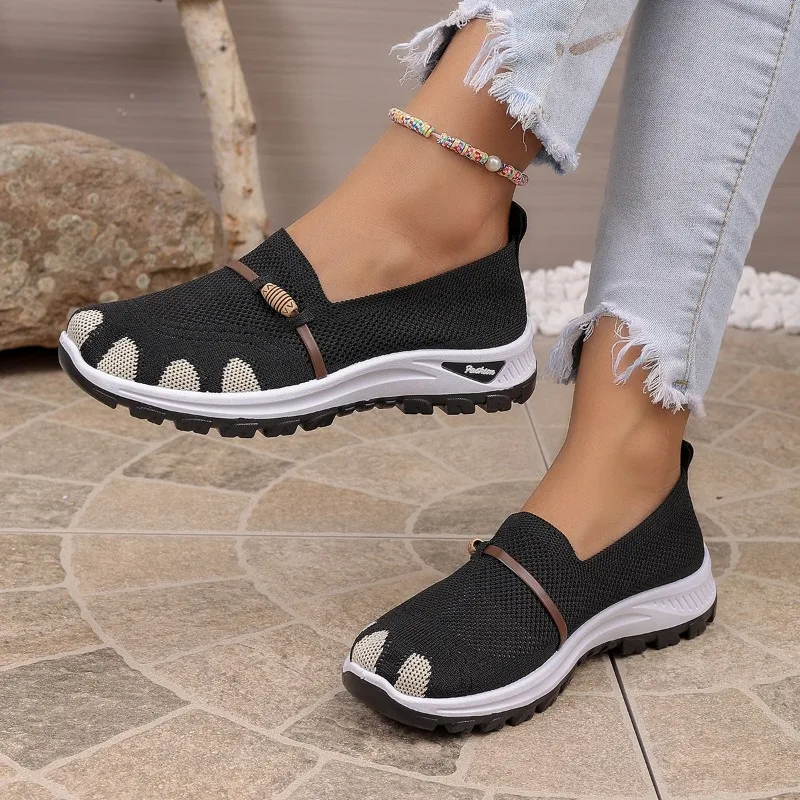 Women Burgundy Knit Slip on Walking Shoes 4.5cm Platform Sole Retro Toe Patch Design Non Slip Comfort Casual Outdoor Sneakers