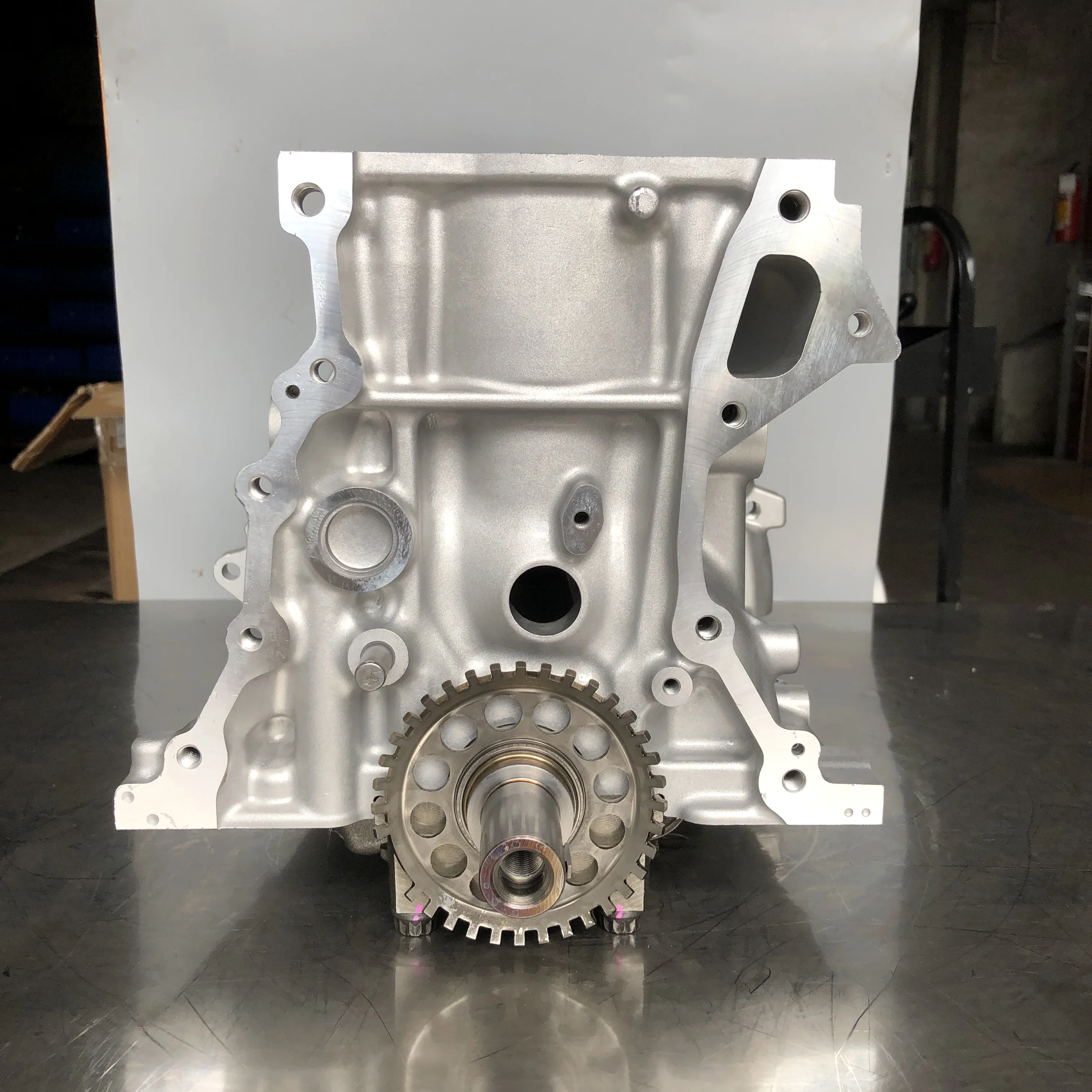 

Блок цилиндров двигателя 7NR OEM 11400-0Y250 114000Y250 для Toyota Yaris RaiZE 7NR-FE 1,5 л Блок цилиндров в сборе