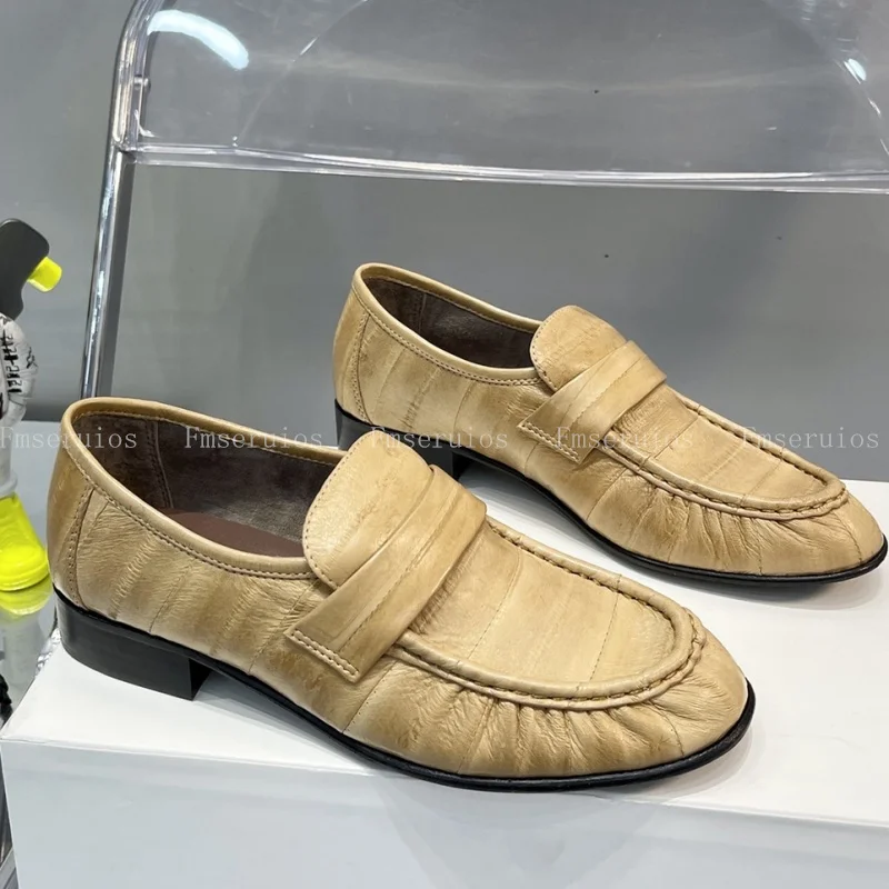 

Genuine Leather Women Casual Loafers Round Toe Slip on Flats Wrinkled Design Solid Simple Office Lady Fashion Business Shoes