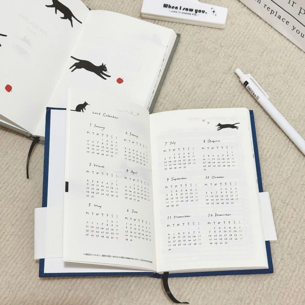 

Простой блокнот с иллюстрацией котенка из мультфильма, 2026, удобный блокнот с расписанием в твердом корпусе, цветная страница, многофункциональный