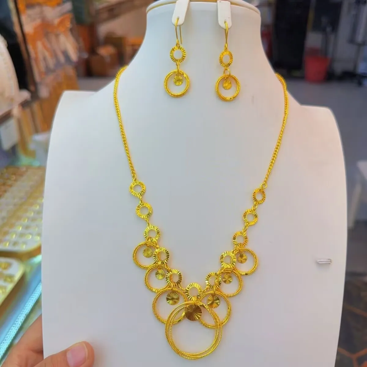 

France Dubai 24K Gold Plated Necklace Earrings as a Gift Jewelry Set for Women at Wedding Parties YY10658