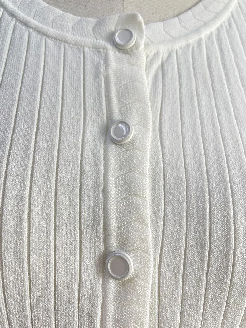 2025 autumn and winter women's new knitted dress two-piece suit sleeveless hanging dress or long-sleeved elegant ladies cardigan