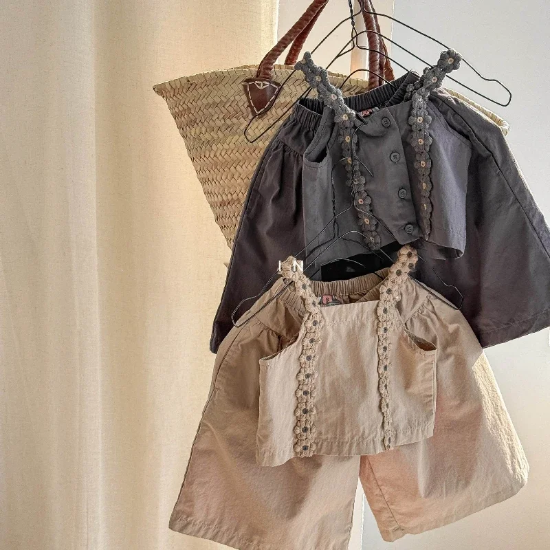 

2025 Summer Girls' New Style Water Washed Cotton Flower Pattern Tank Top and Solid Color Shorts Two Piece Set