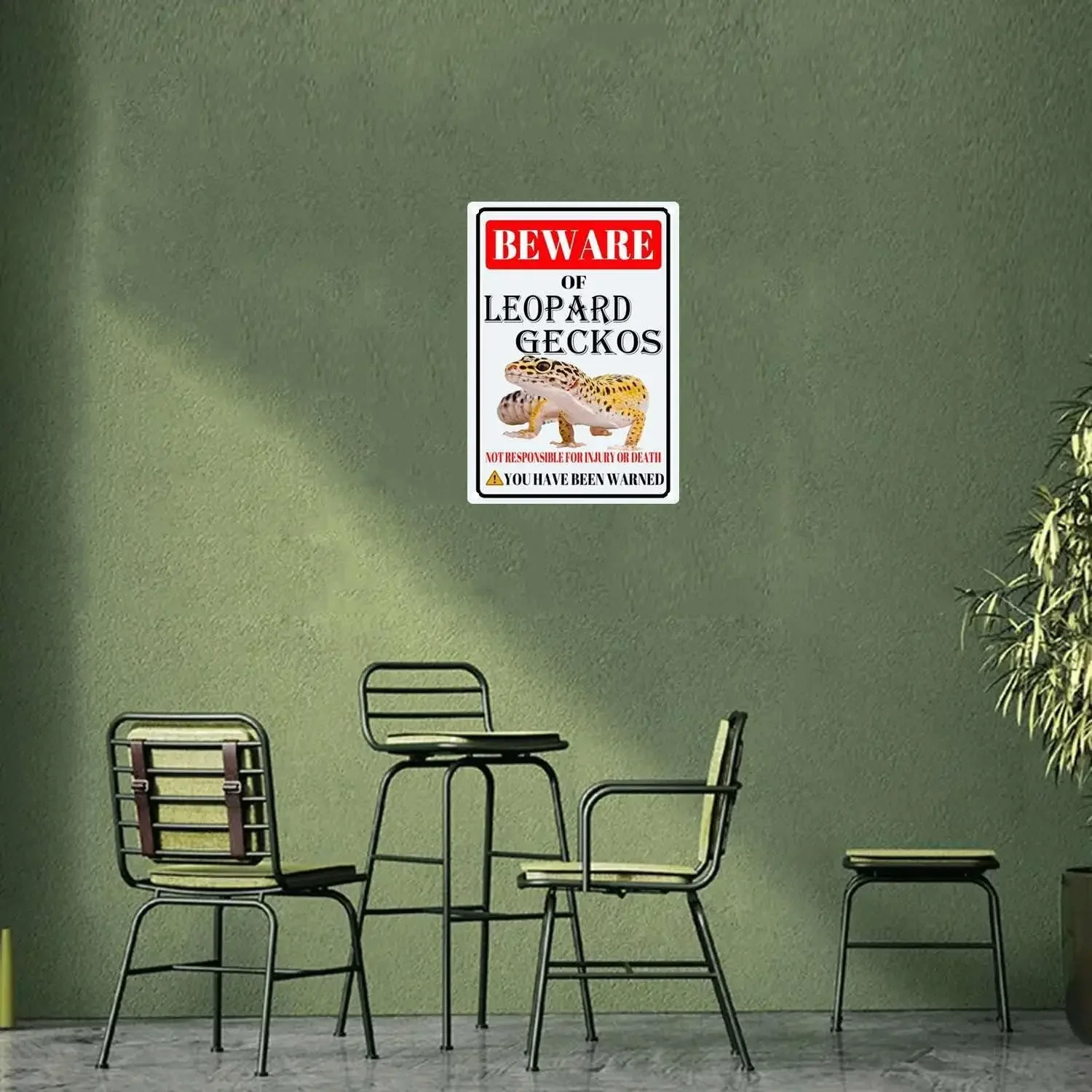 Leopard Geckos Tin Sign Beware of Leopard Geckos Metal Sign Funny Home Wall Decor Outdoor Warning Decorations