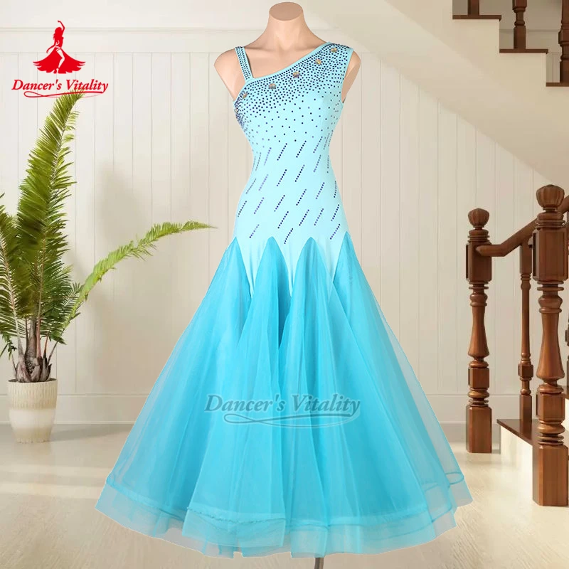 

Платье для бальных танцев для подростков и взрослых: однобортное, для вальса, фокстрота, танго. Одежда для соревнований и выступлений. Индивидуальный пошив. Жизненная энергия танцовщицы.