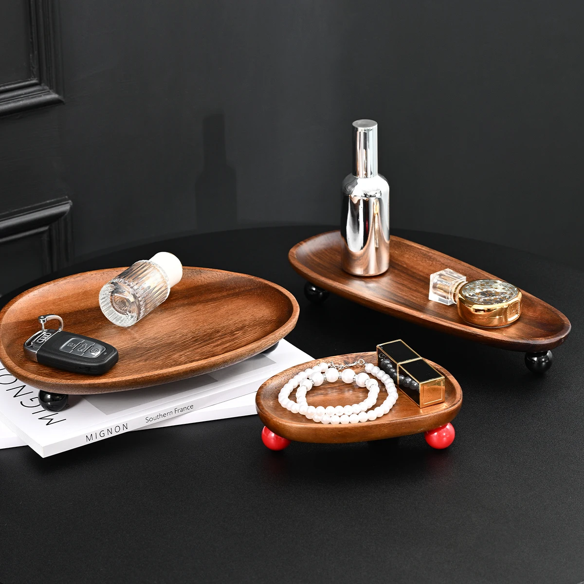 Unregelmäßiges ovales Holz-Tab – Travertine Tray Oval Bewertung und Preis