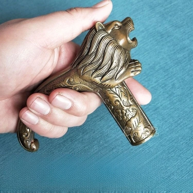 roaring Lion Walking Stick Head handle Statue