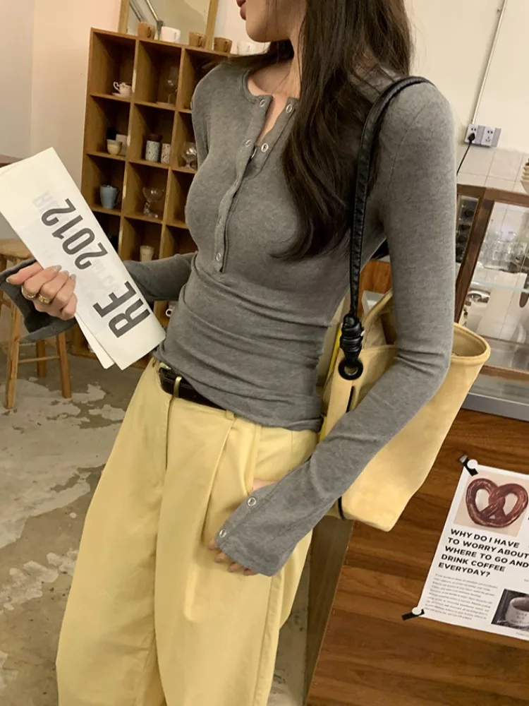 

Slim Fit Long Sve round Ne Button up Base irt Korean Sle Autumn Winter Faionable Top Tightening Waist Design T-irt