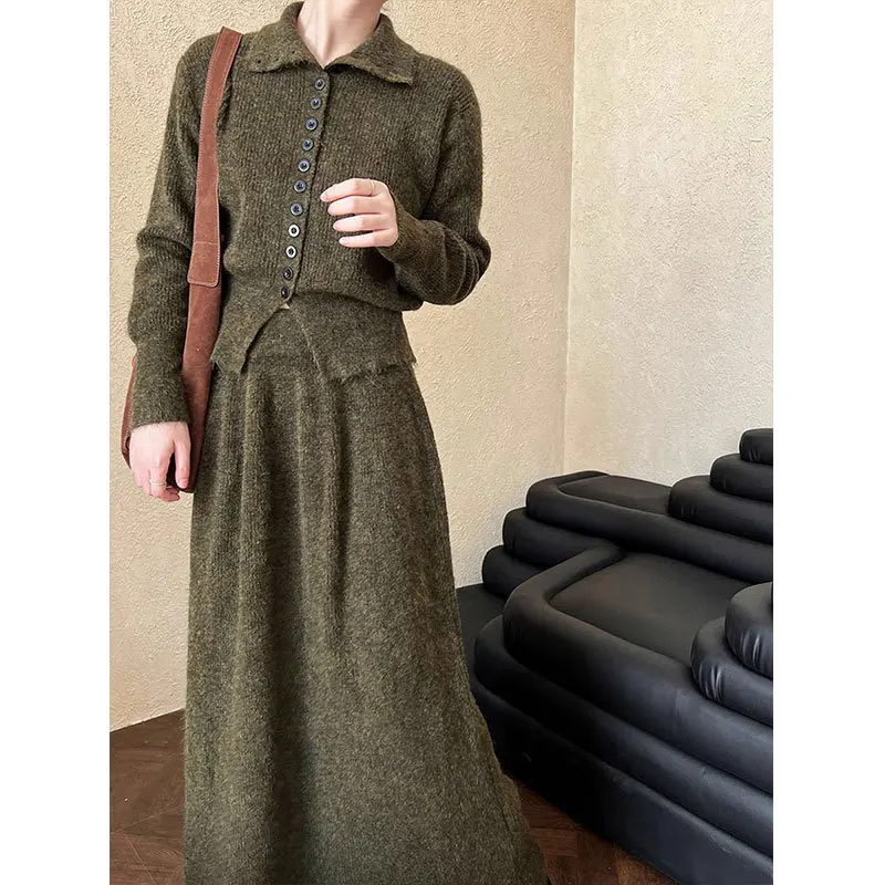 Temperament Sweater Set for Women's 2025 Autumn and Winter New Item, Single Breasted Knitted Top, Half Skirt Two-piece Set Dress