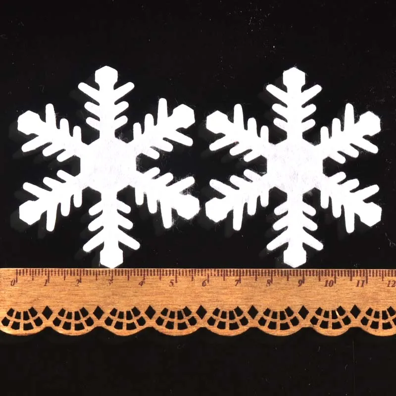 50pcs/lot White Felt Christmas Snowflake Patch Applique Scrapbooking Craft Sticker Non-woven DIY CP3537