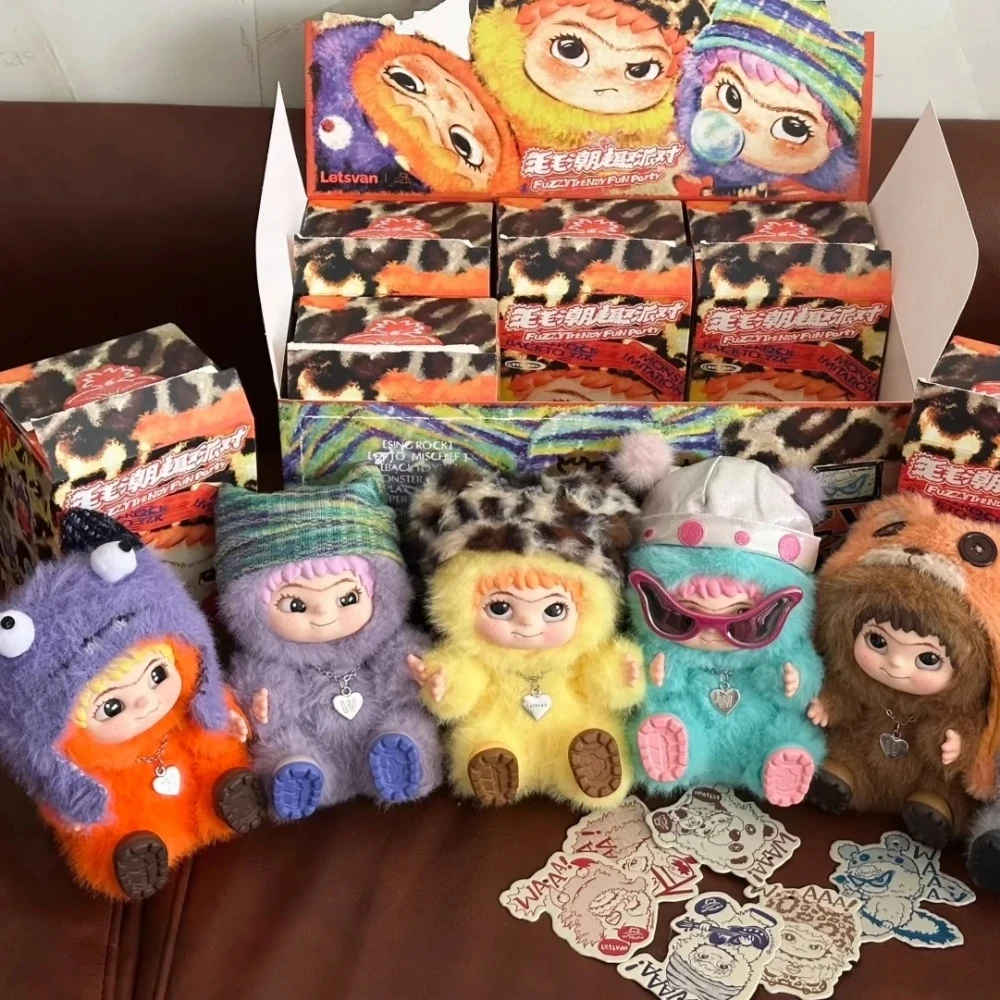 

Genuine Wakuku Trendy Fun Party Series Blind Box Toy Vinyl Face Pendant Action Figure Mystery Box Give Child Surprise Gift