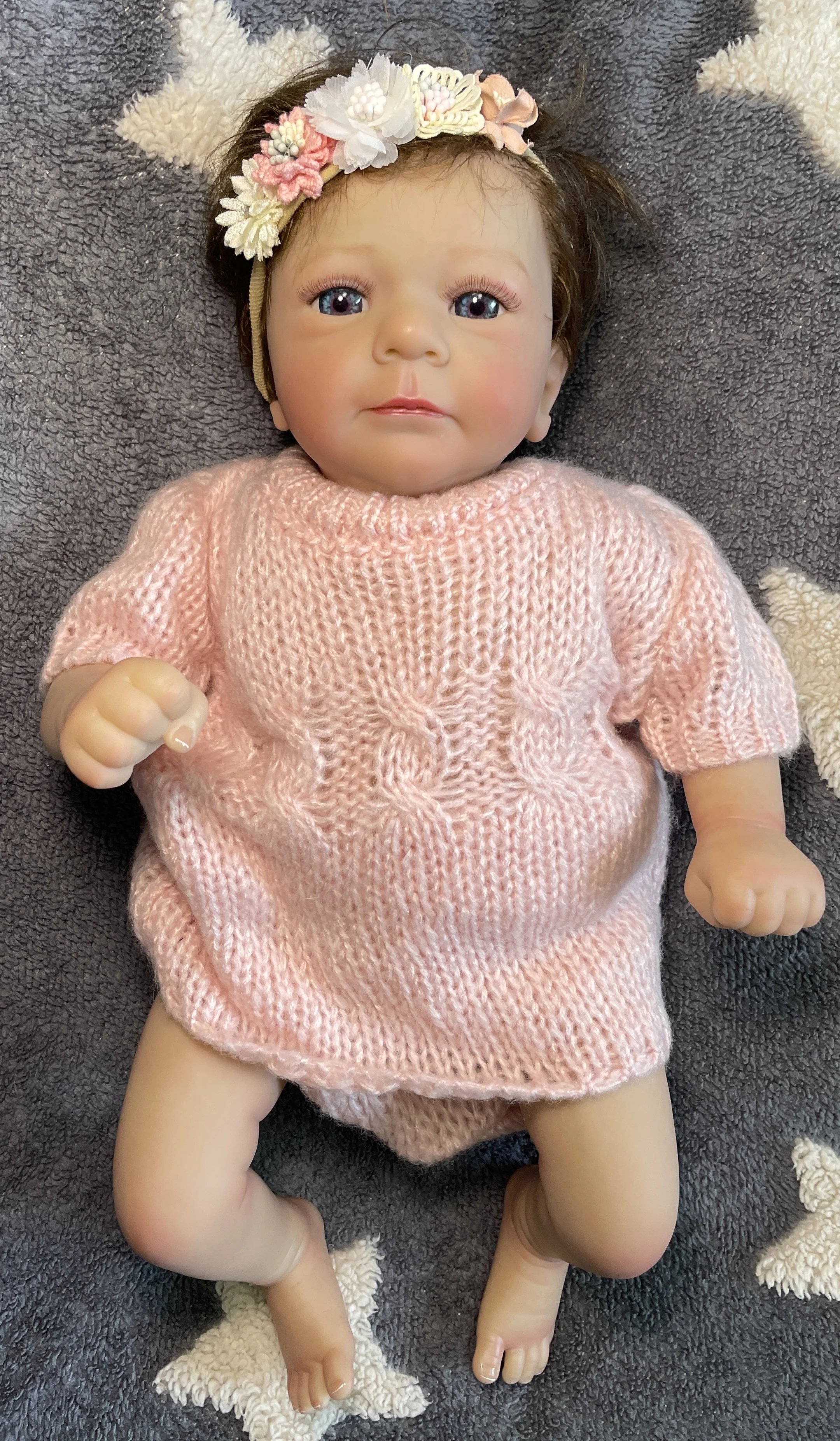 

Кукла реборн 48 см — реалистичная виниловая голова и конечности + корпус из мягкой ткани, готовый к обниманию дизайн для детей и коллекционеров