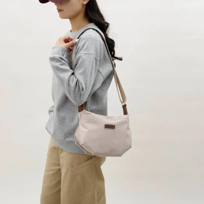 Light Luxury Solid Color Nylon Sweet Youth Shoulder Bags for Women High Quality Design Temperament Lightweight Crossbody Bags