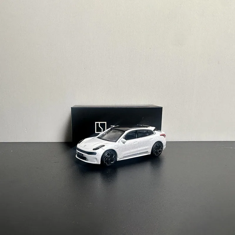 1:64 Scale ZEEKR 001 Alloy Model Collection Ornaments