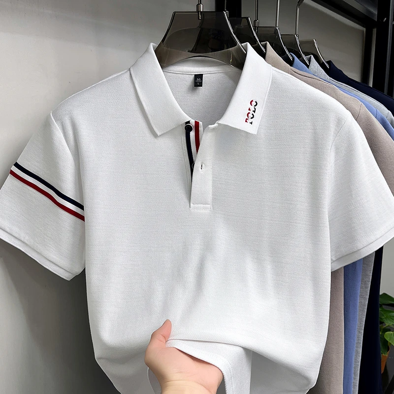 100% Baumwolle Herren Kurzarm-Poloshirt mit Kragen, Knöpfen und Buchstaben-Stickerei, Neues Sommer-Poloshirt, Lässige Mode, Atmungsaktive Herrenbekleidung – Detail 2