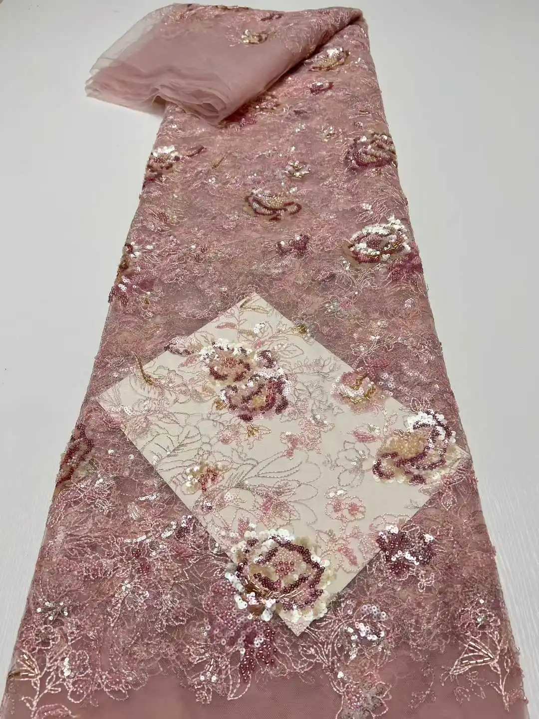 

Африканская французская кружевная ткань с бусинами, 2021, высокое качество, вышивка блестками, розовая сетчатая кружевная ткань для нигерийских женщин, свадебные платья