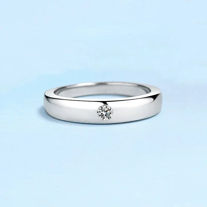 

Изысканные ювелирные изделия для женщин и мужчин Кольцо из белого золота 18 карат VVS1 D Цвет 0,1 карата Муассанит Бриллиант Любители помолвки Роскошные кольца унисекс