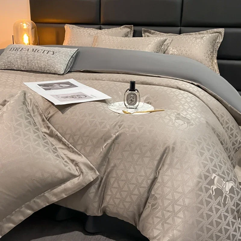 

New high-quality embroidered tencel breathable and washable satin jacquard quilt cover 4-piece set for double bed universal for
