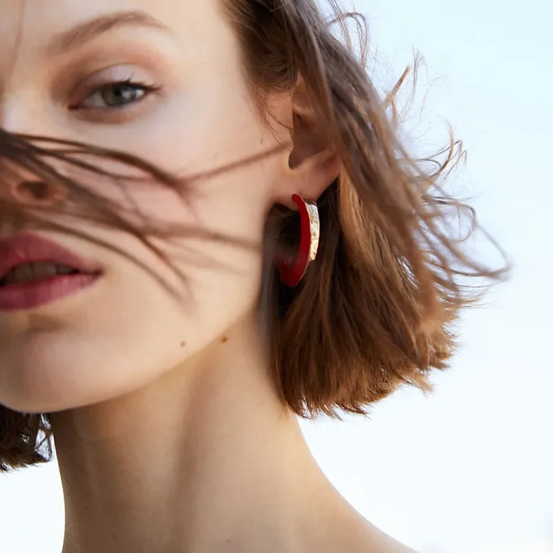 Fashionable Red Crescent Design Earrings