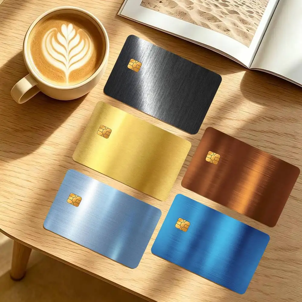 Metallfarben 1 Set mit 4 Stück Aufkleber-Folien-Schutzhülle für Kleine und Große Chipfreie Debit- und Kreditkarten Vorderseite