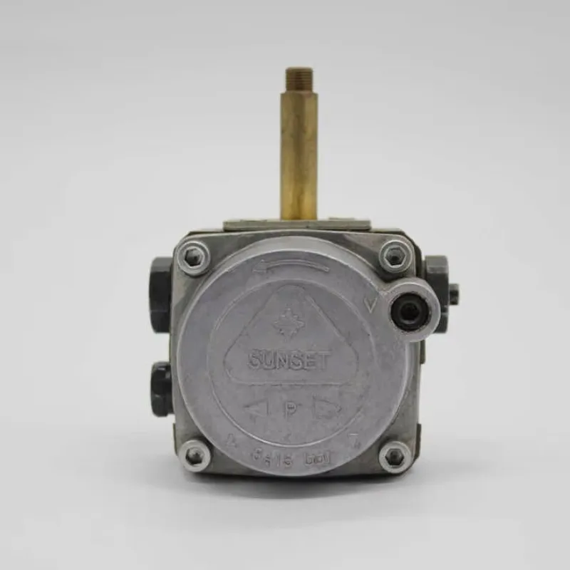

Portable Oil Pump for Riello 40G Oil Burner with Coating Precision Engineered for Efficient Fuel Transfer
