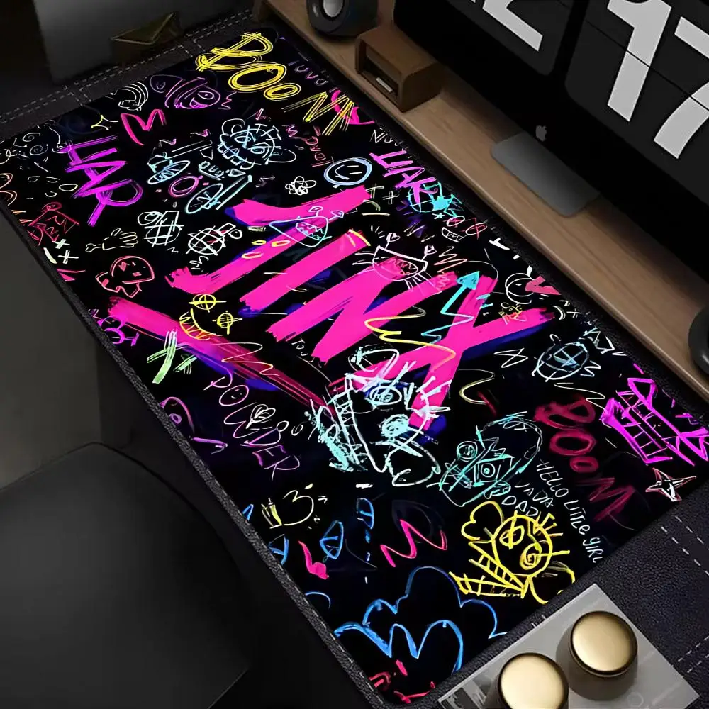 

Colorful Graffiti Mouse Pad Extended Wrist Rest Playmat Rubber Base Arcane Anime Office Pc Desk Mat Laptop Keyboard HYBXXC