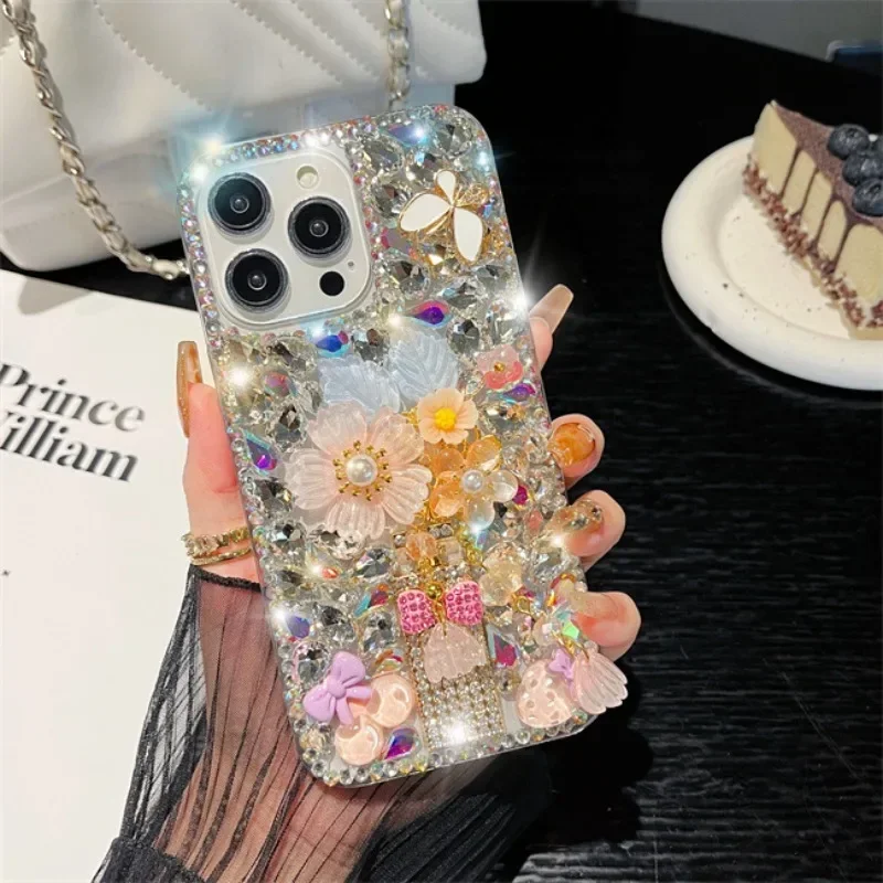 Luxury Bling Diamond Perfume Flowers Rhinestone Case Capa For iphone 15Pro 14Plus 13 Mini 12 11Pro MAX XSMAX XR 16 PLUS Cover