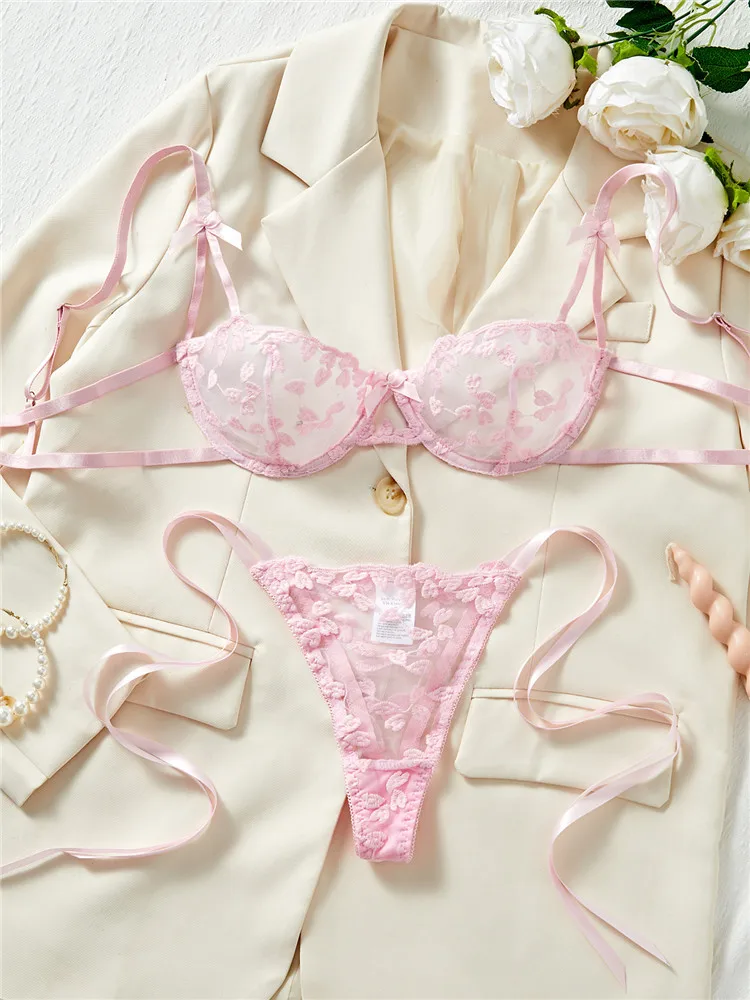 

Сексуальный бюстгальтер и короткие комплекты, кружевная вышивка, новое нижнее белье в форме сердца, сказочное нижнее белье с половиной чашки, бесшовный ремешок, прозрачный экзотический комплект