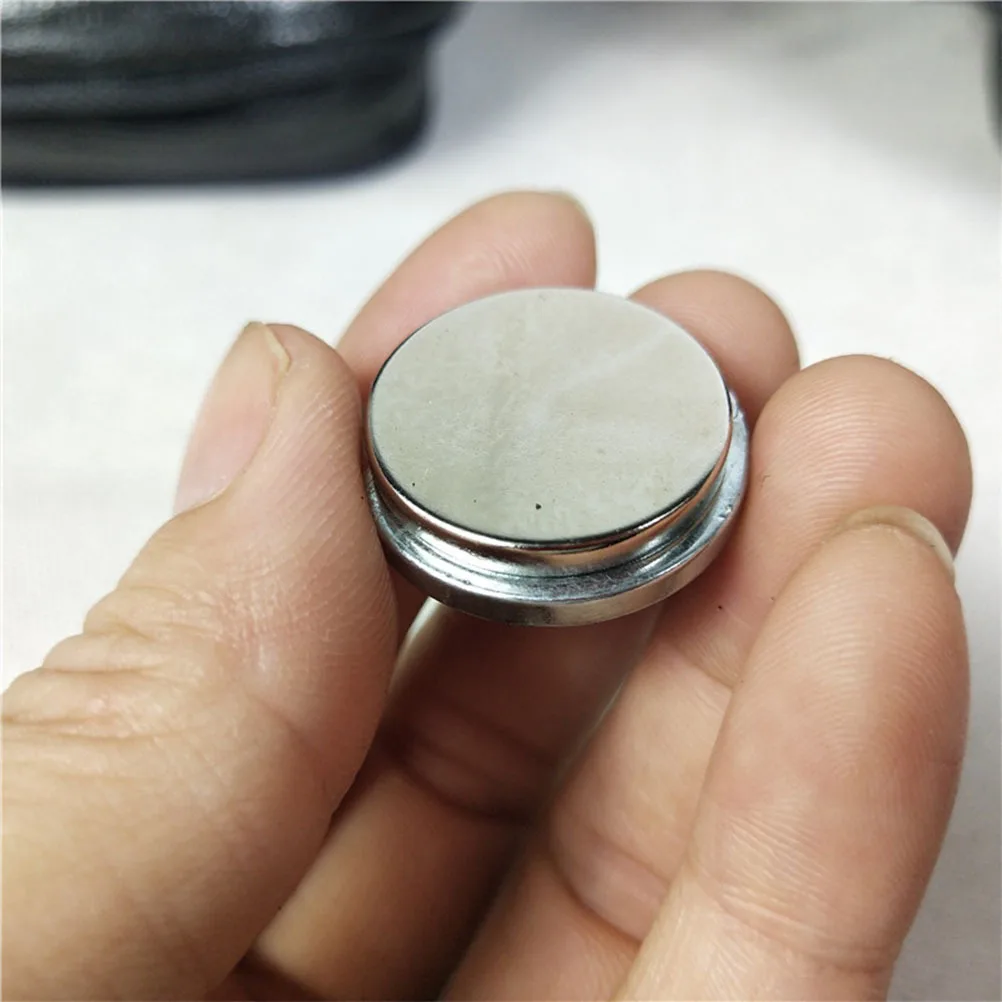 

Waterproof Motorcycle Fuel Tank Bag Magnetic Storage Carrier Organizer Black Fits Phones Up to 63 Inch Multiple Compartments