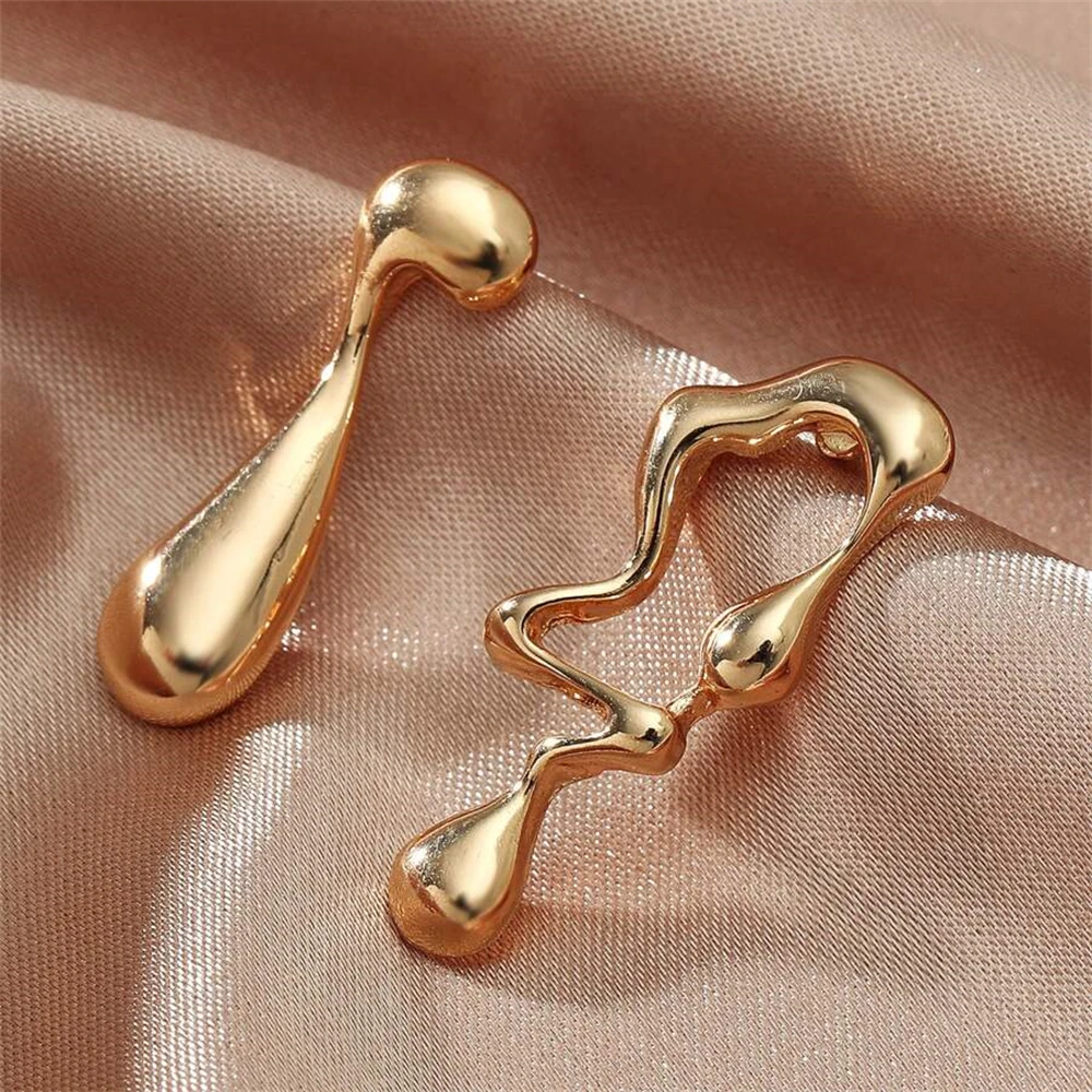 Creative Trend Irregular Water Droplet Stud Earrings for Women Design Sense Vintage Geometry Piercing Earrings Party Jewelry New