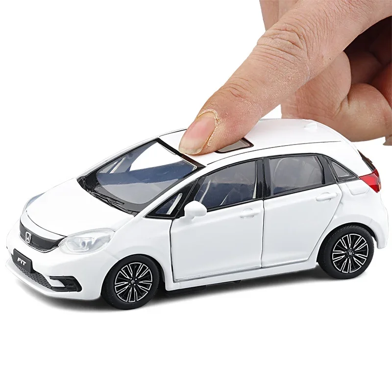 1/32 HONDA Fit GK5 Alloy Car Model Diecasts Metal Toy Sports Car Vehicles Model Simulation Sound and Light Collection Gifts