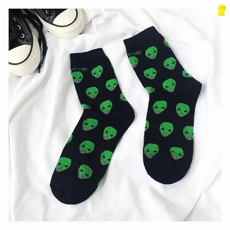 1 Pair Creative Funny Cartoon Cat Unisex Funny Socks Autumn Winter Women Art Funny Alien Planet Breathable Cotton Socks Dropship