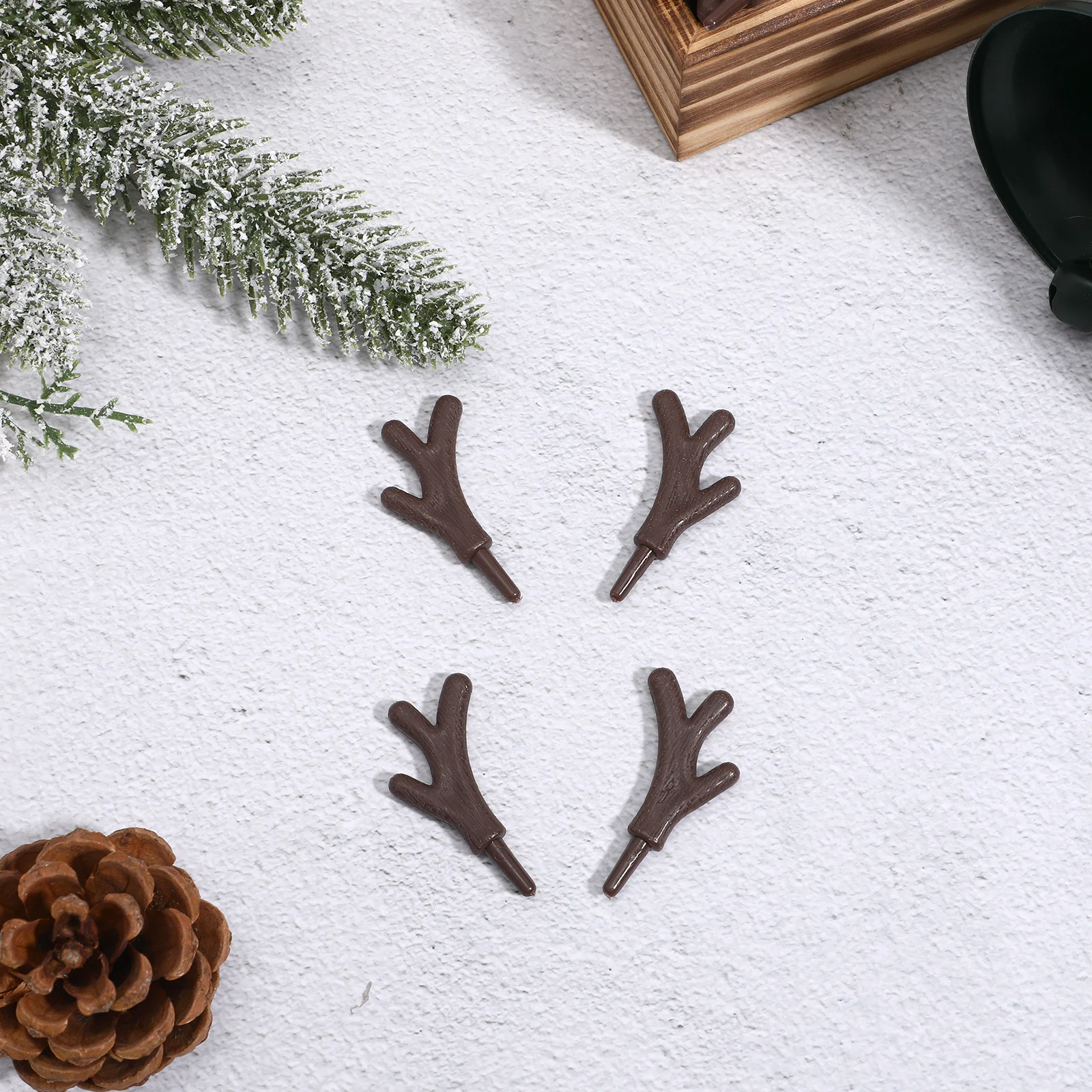 

100Pcs Mini Plastic Antlers Snowman Hand Components Realistic Look Christmas DIY Accessories for Home Decoration Ornaments