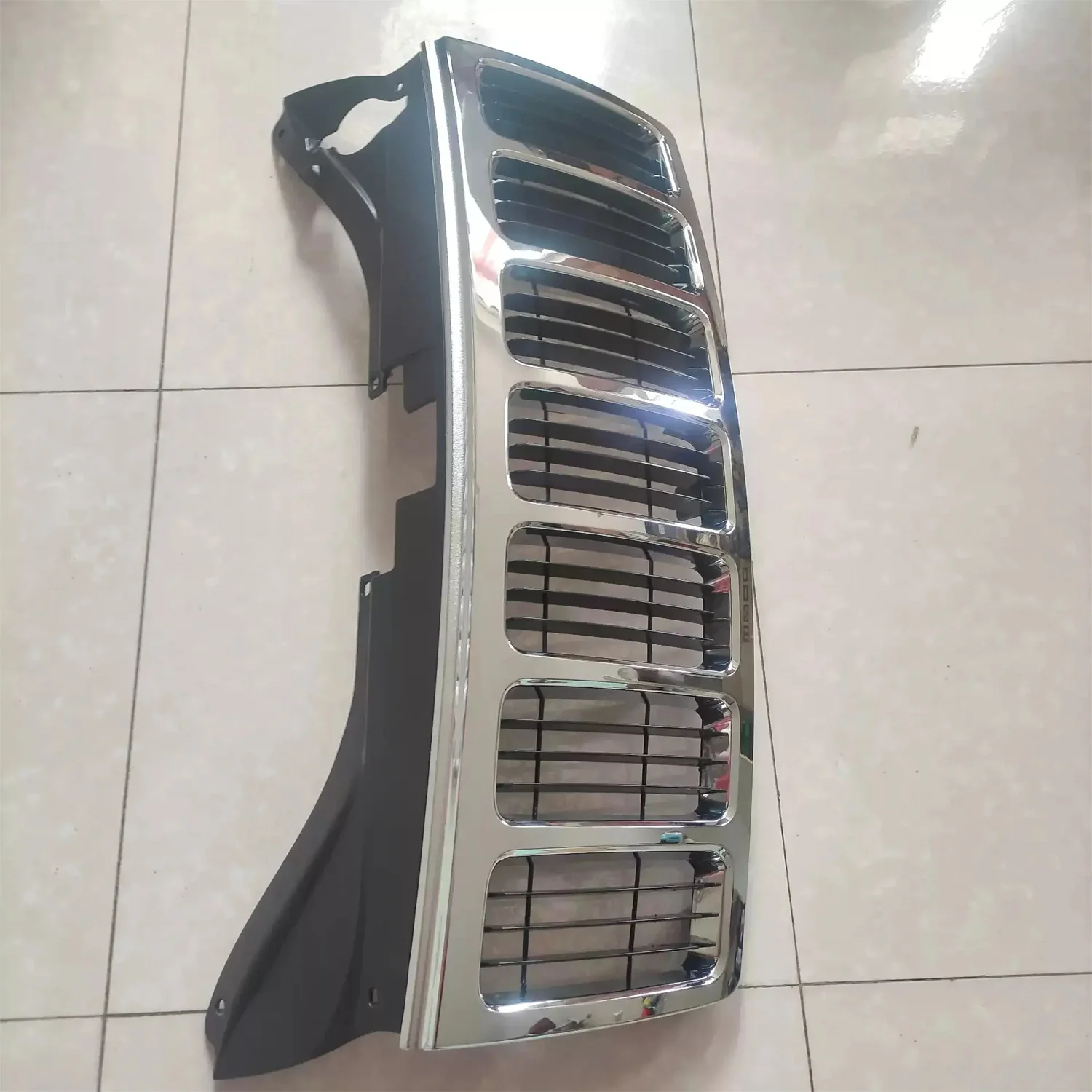 For Jeep Grand Cherokee Car Front Bumper Grill Mesh Grille Racing Grills accesorios para auto