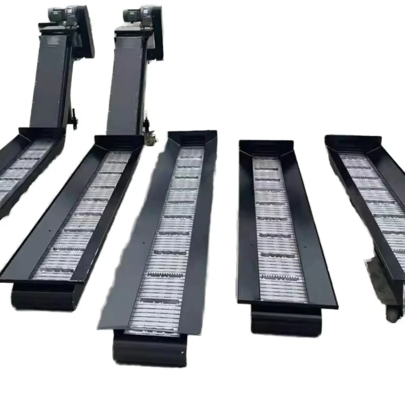 Modular belt lift conveyor for easy-to-clean bevel design of machine tools