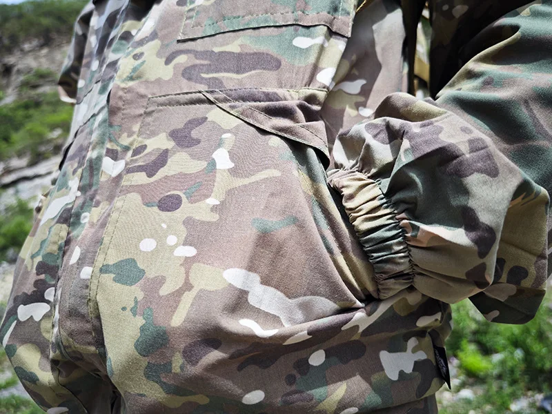 Militärisches Tarnuniform-Set, atmungsaktiver Sommer-Trainingsanzug, Outdoor-Mehrzweck-Taktische Arbeitskleidung, komplette Overalls – Detail 13