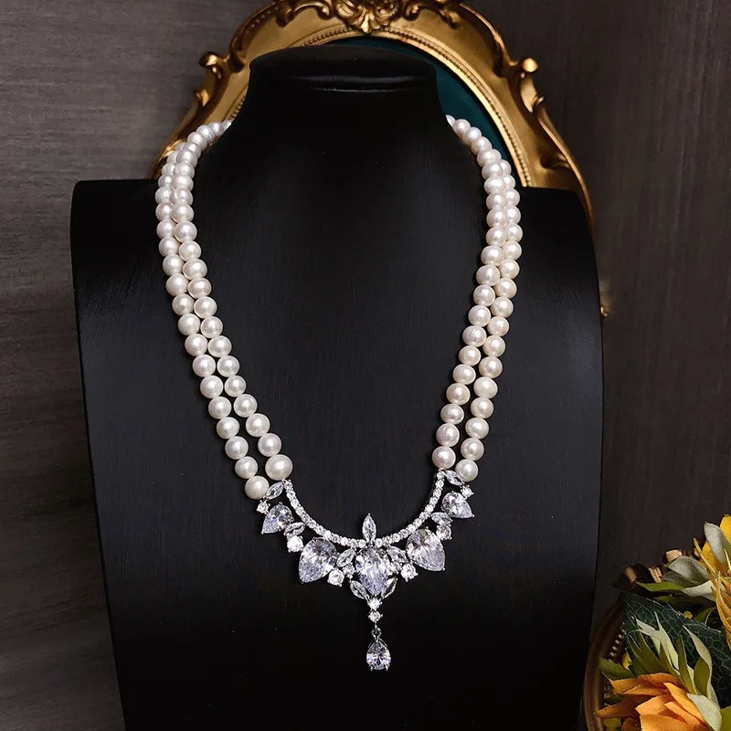 

Natural Pearl Necklace for Women Fashionable Light Luxury Multi-layer Versatile Jewelry Minimalist Style Collarbone Chain