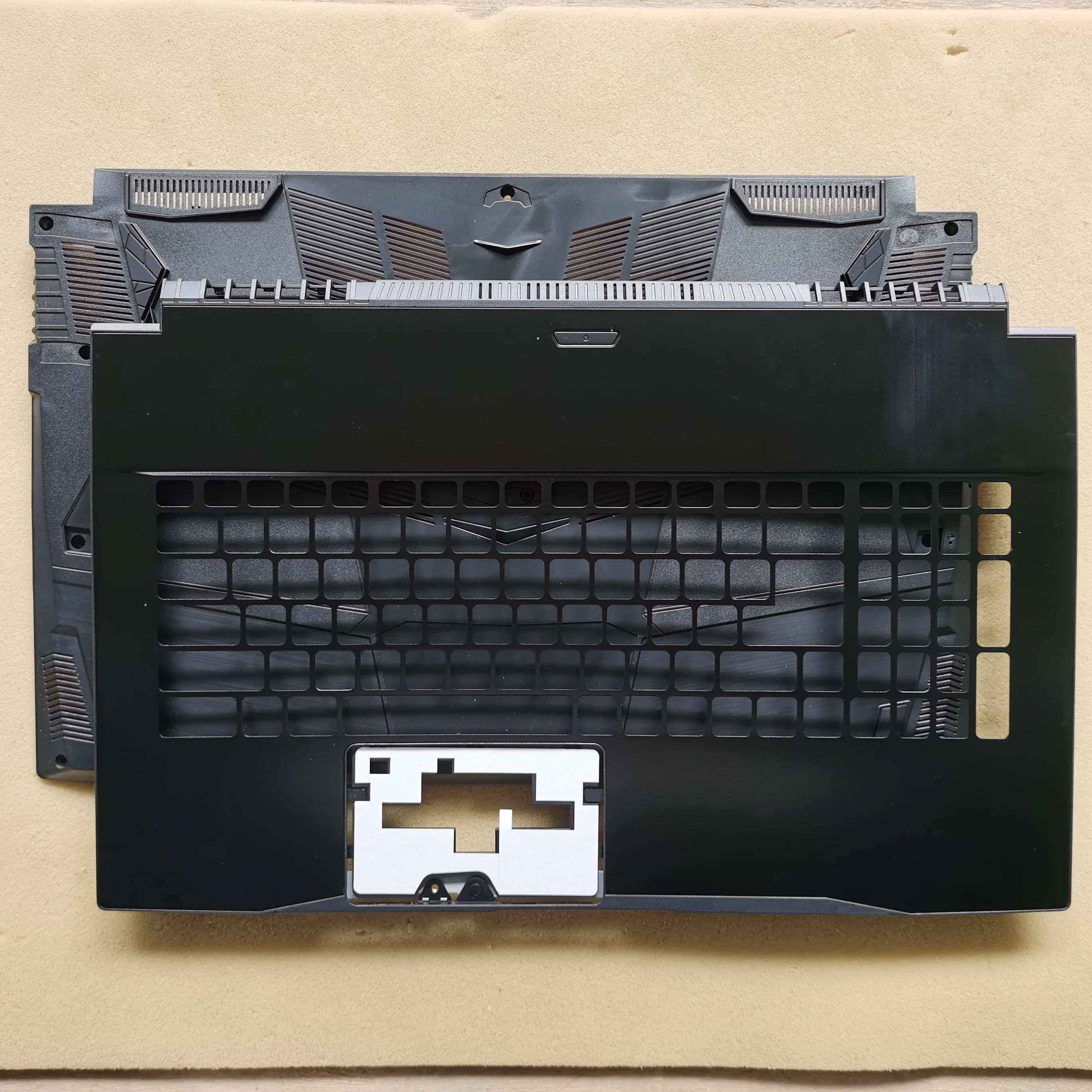 

New laptop upper case cover palmrest for MSI GF75 MS-17F1 ms-17F2 ms-17F3 ms-17F4 17F5